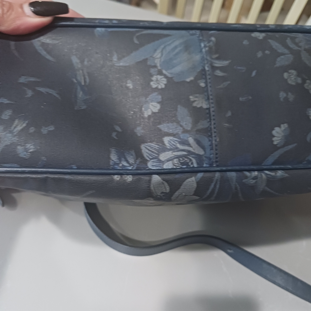 Authentic vintage Gucci with flour pattern shoulder bag - Picture 12 of 17